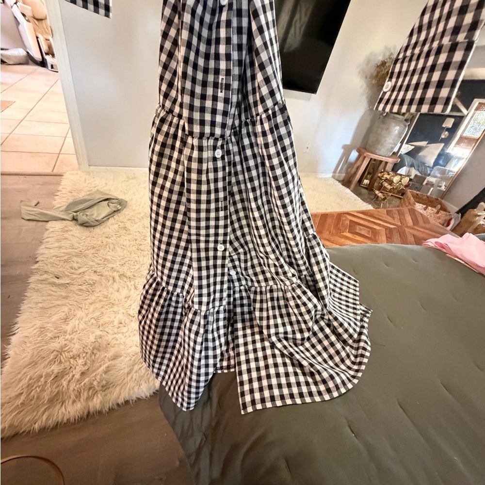 Dress - Picture 5 of 8